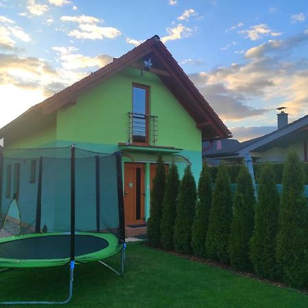Green Cottage Besenova Luaran gambar