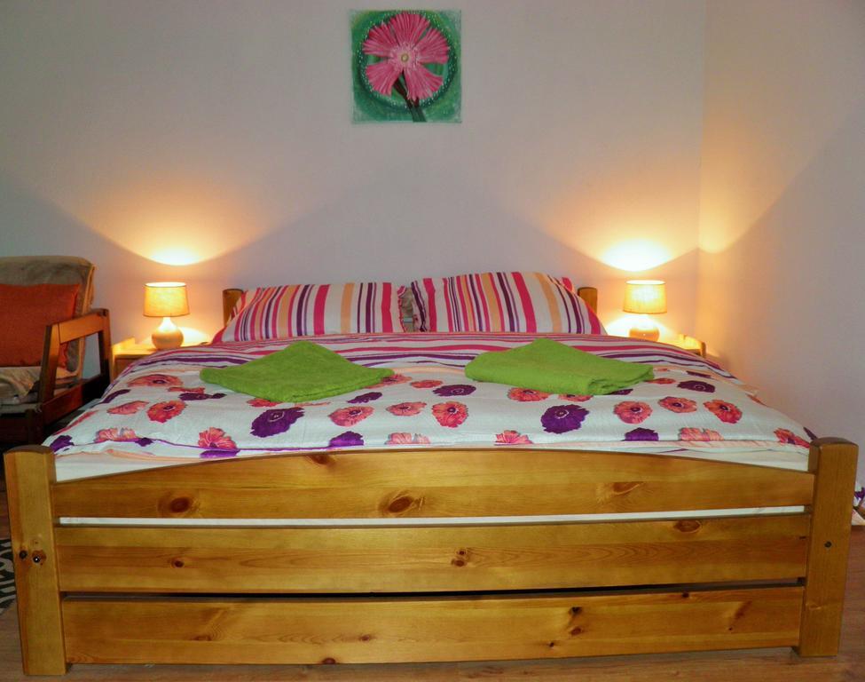 Green Cottage Besenova Luaran gambar