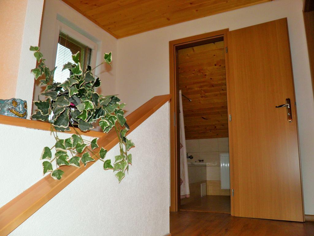 Green Cottage Besenova Luaran gambar